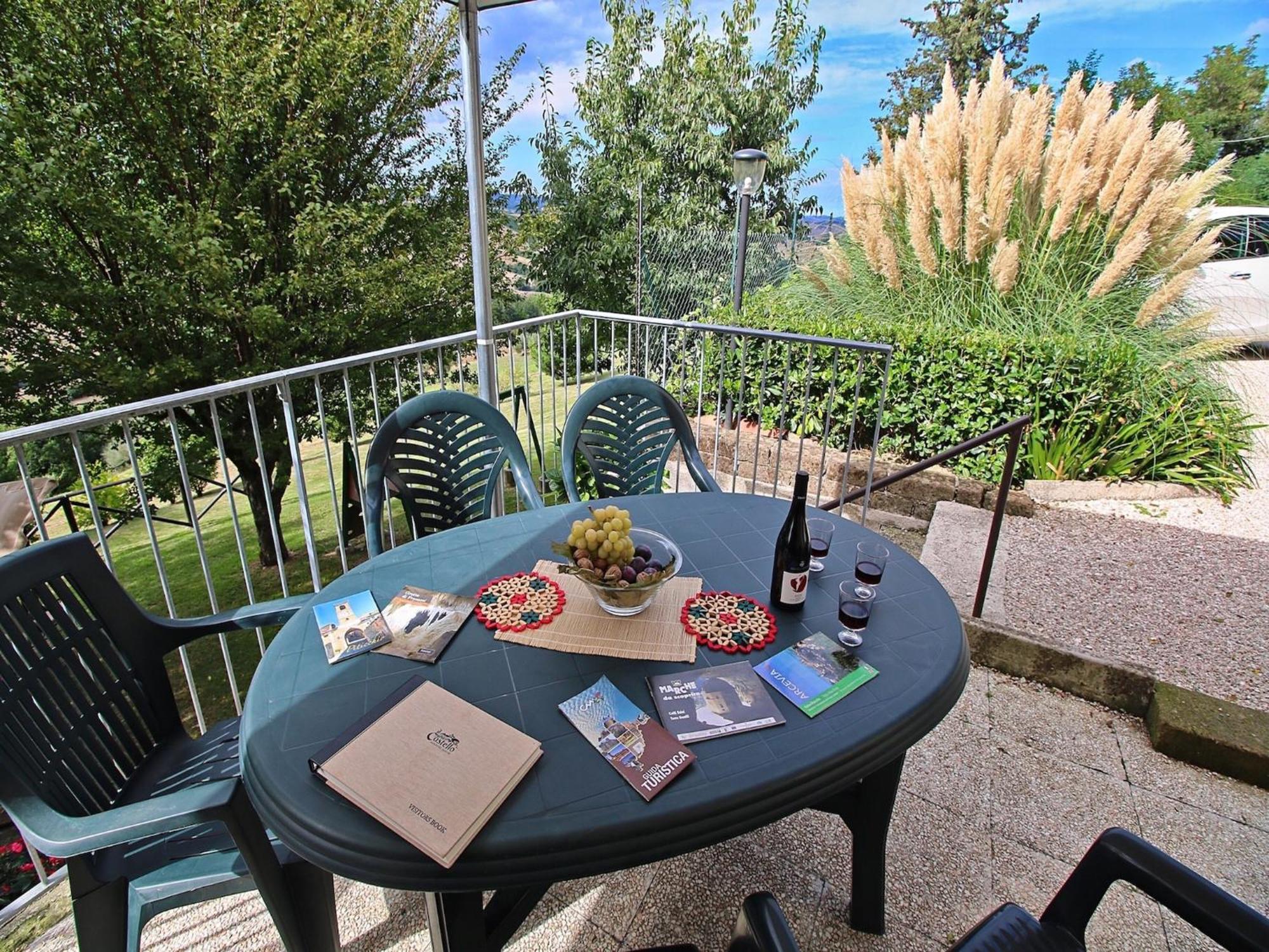 Nice Flat In Arcevia With Swimming Pool Exterior foto